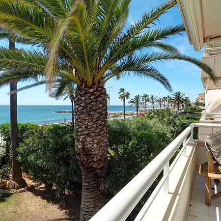 Front Beach By Hello * Sitges